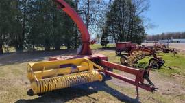 1994 New Holland 790 Pull-Type Forage Harvester
