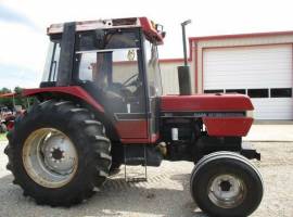 1992 Case IH 895 Tractor