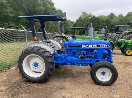 1992 Ford 3930 Tractor