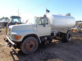 1992 Ford 9000