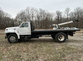 1990 Ford F700