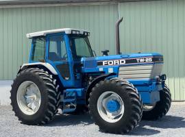 1989 Ford TW25 II Tractor