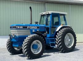 1989 Ford TW25 II Tractor