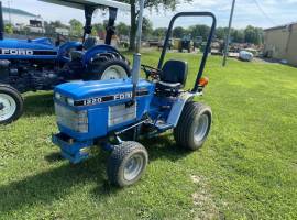 1989 Ford 1220 Tractor