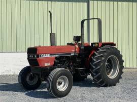 1986 Case IH 885 Tractor
