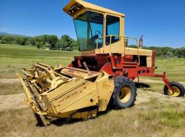 1986 New Holland 1496 Self-Propelled Windrowers an