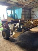 1982 New Holland 1495 Self-Propelled Windrowers an