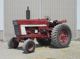 1972 International Harvester 966 Tractor