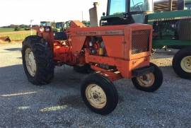 1970 Allis Chalmers 170 Tractor