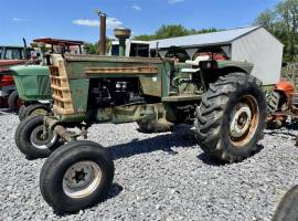 1970 Oliver 1855 Tractor