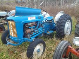 1962 Ford 2000 Tractor