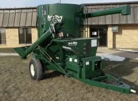 2022 Art's Way CATTLE MAXX 6105 Grinders and Mixer