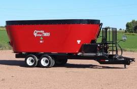 2022 Cloverdale 1100T Feed Wagon