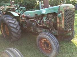1952 Oliver 99 Tractor