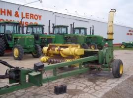 John Deere 3960 Pull-Type Forage Harvester