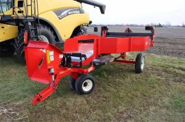Kuhns Manufacturing AE10 Hay Stacking Equipment