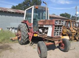 International Harvester 1486 Tractor