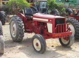 International Harvester 574 Tractor