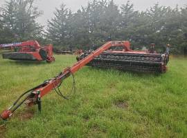 Case IH SCX100 Pull-Type Windrowers and Swather