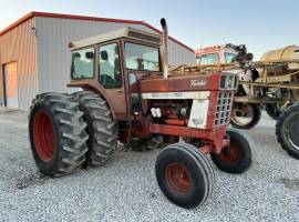 International Harvester 1566 Tractor