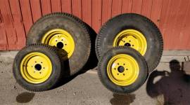 Bridgestone 13.6x16 Wheels / Tires / Track