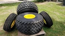 Firestone 21.5LX16.1 Wheels / Tires / Track