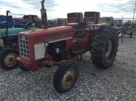International Harvester 574 Tractor