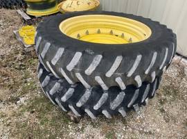 2018 John Deere 8120 Tyres