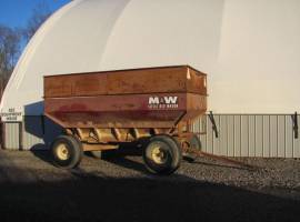 M&W 400 Grain Cart