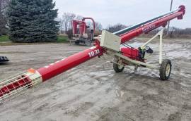 2022 Farm King 1031 Augers and Conveyor