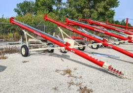 2022 Farm King 831 Augers and Conveyor