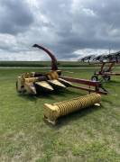 New Holland 892 Pull-Type Forage Harvester