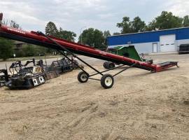 Universal 1537 FIELD LOADER TD Augers and Conveyor
