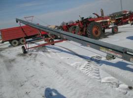 Hutchinson 8x26 Augers and Conveyor