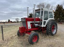 International Harvester 1468 Tractor