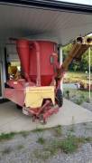 New Holland 353 Grinders and Mixer