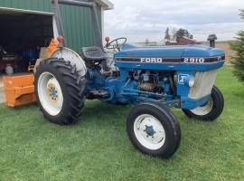 Ford 2910 Tractor