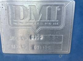 DMI D390 Gravity Wagon