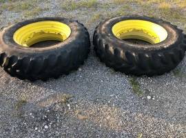 Goodyear 14.9R30 Wheels / Tires / Track