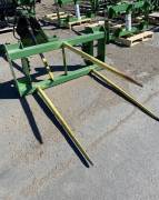 Frontier AB12D Bale Spear, JD 600/700 Carrier