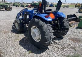 2005 New Holland T2420