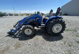 2005 New Holland T2420