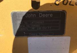 John Deere 18 Bucket