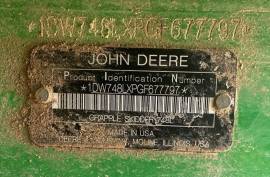 2017 John Deere 748L