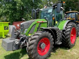 2022 Fendt 724 Vario Tractor
