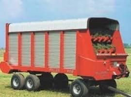 2022 Miller Pro 5300 Forage Wagon