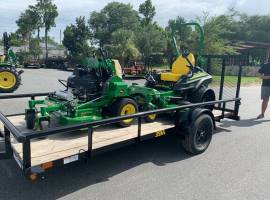 2022 John Deere Commercial Mowing Package Lawn and