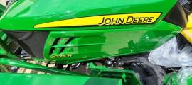 2022 John Deere 2025R Tractor