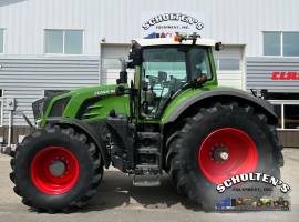 2021 Fendt 828 Vario Tractor
