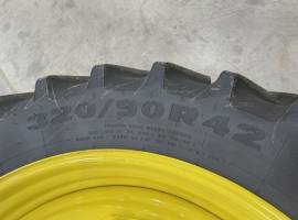 2021 Firestone 320/90/r42 Wheels / Tires / Track